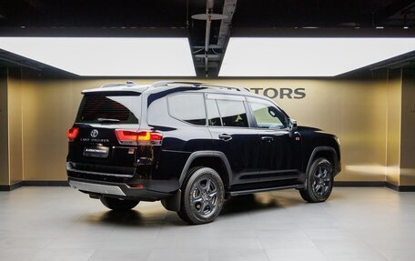 Toyota Land Cruiser, 2025 год, 13 400 000 рублей, 2 фотография