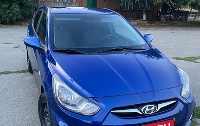Hyundai Solaris II рестайлинг, 2012 год, 730 000 рублей, 1 фотография