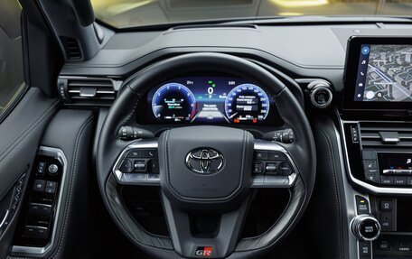 Toyota Land Cruiser, 2025 год, 13 400 000 рублей, 21 фотография