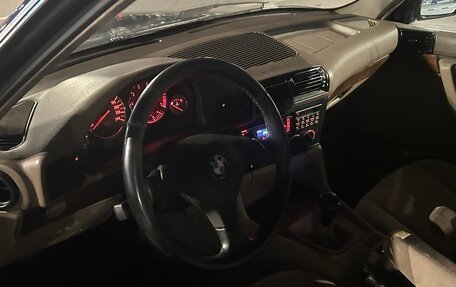 BMW 5 серия, 1994 год, 350 000 рублей, 9 фотография