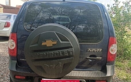 Chevrolet Niva I рестайлинг, 2017 год, 850 000 рублей, 2 фотография