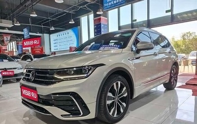 Volkswagen Tiguan II, 2022 год, 2 700 000 рублей, 1 фотография