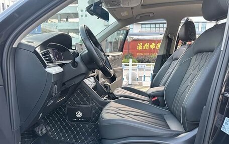 Volkswagen Tiguan II, 2022 год, 2 550 000 рублей, 10 фотография
