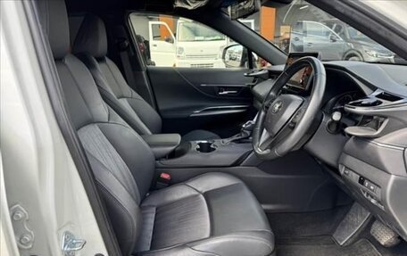 Toyota Harrier, 2022 год, 2 540 000 рублей, 9 фотография