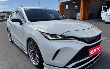 Toyota Harrier, 2022 год, 2 540 000 рублей, 3 фотография