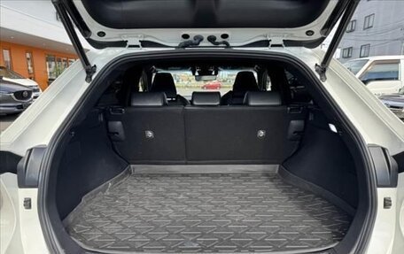 Toyota Harrier, 2022 год, 2 540 000 рублей, 18 фотография