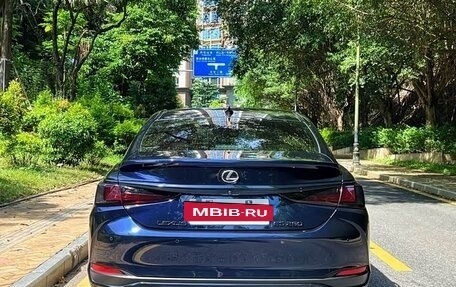 Lexus ES VII, 2022 год, 3 990 000 рублей, 6 фотография