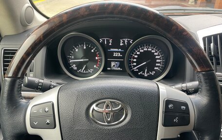 Toyota Land Cruiser 200, 2014 год, 4 550 000 рублей, 3 фотография