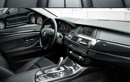 BMW 5 серия, 2014 год, 2 100 000 рублей, 9 фотография