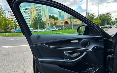 Mercedes-Benz E-Класс, 2021 год, 3 470 000 рублей, 15 фотография