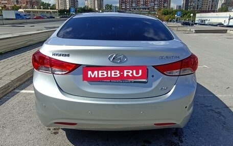Hyundai Elantra V, 2012 год, 849 000 рублей, 2 фотография