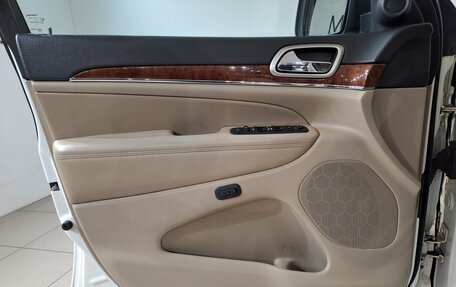 Jeep Grand Cherokee, 2012 год, 1 370 000 рублей, 17 фотография