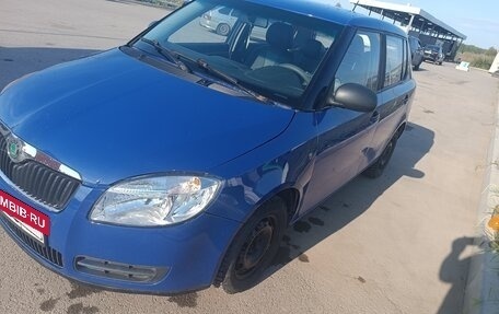 Skoda Fabia II, 2009 год, 315 000 рублей, 2 фотография