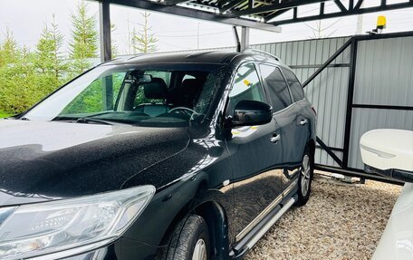 Nissan Pathfinder, 2015 год, 1 820 000 рублей, 2 фотография