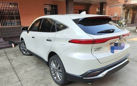 Toyota Harrier, 2022 год, 3 530 000 рублей, 3 фотография