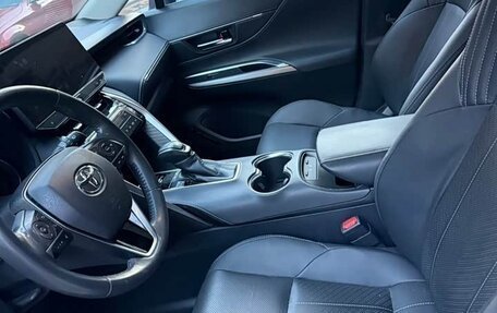 Toyota Harrier, 2022 год, 3 530 000 рублей, 10 фотография