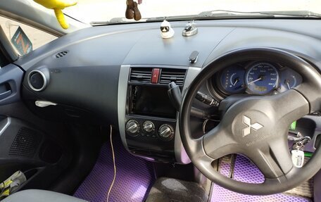 Mitsubishi Colt VI рестайлинг, 2004 год, 285 000 рублей, 9 фотография