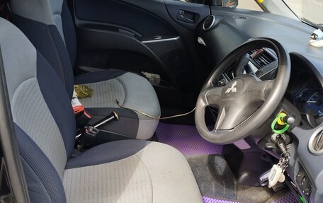 Mitsubishi Colt VI рестайлинг, 2004 год, 285 000 рублей, 8 фотография