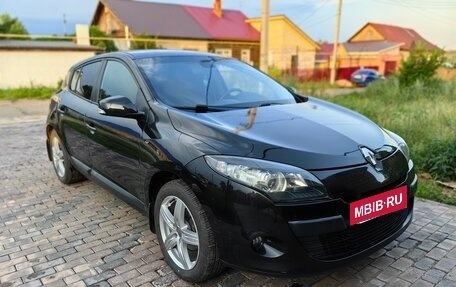 Renault Megane III, 2011 год, 730 000 рублей, 2 фотография
