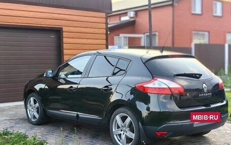 Renault Megane III, 2011 год, 730 000 рублей, 3 фотография
