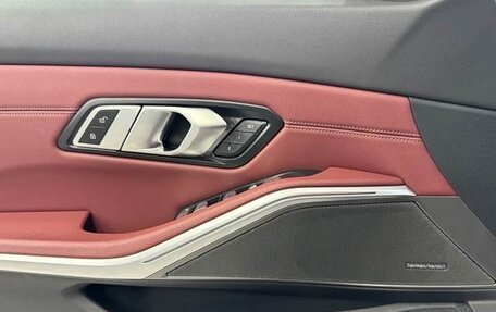 BMW 3 серия, 2024 год, 4 630 000 рублей, 11 фотография