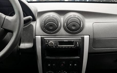 Nissan Almera, 2017 год, 850 000 рублей, 18 фотография