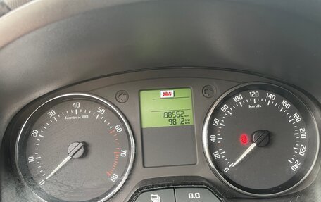 Skoda Fabia II, 2010 год, 610 000 рублей, 13 фотография