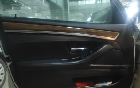 BMW 5 серия, 2010 год, 2 500 000 рублей, 8 фотография