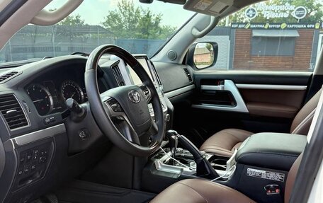 Toyota Land Cruiser 200, 2018 год, 7 700 000 рублей, 5 фотография