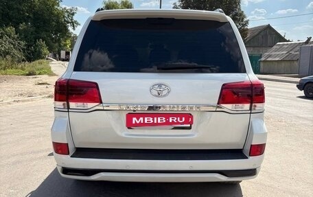 Toyota Land Cruiser 200, 2018 год, 7 700 000 рублей, 2 фотография