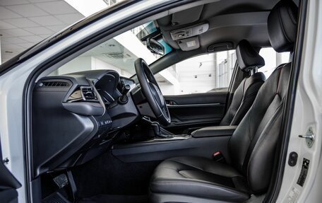 Toyota Camry, 2021 год, 3 188 000 рублей, 32 фотография