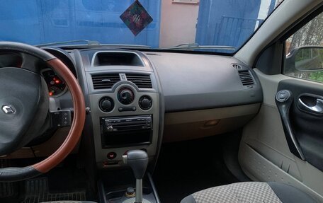 Renault Megane II, 2005 год, 425 000 рублей, 10 фотография