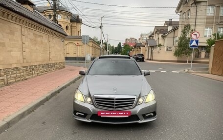 Mercedes-Benz E-Класс, 2010 год, 1 850 000 рублей, 3 фотография