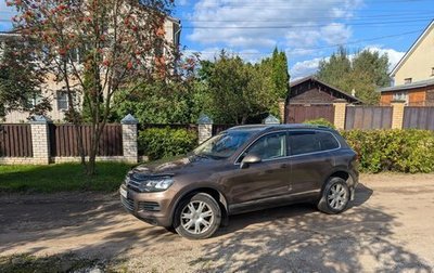 Volkswagen Touareg III, 2012 год, 1 950 000 рублей, 1 фотография
