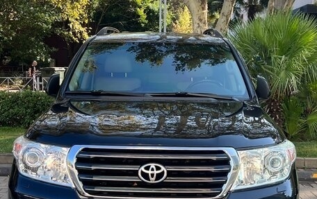 Toyota Land Cruiser 200, 2008 год, 2 700 000 рублей, 1 фотография