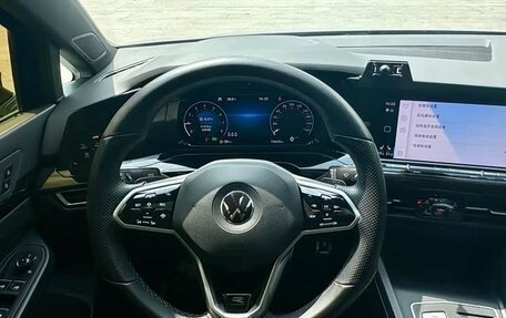 Volkswagen Golf VIII, 2021 год, 1 880 000 рублей, 14 фотография