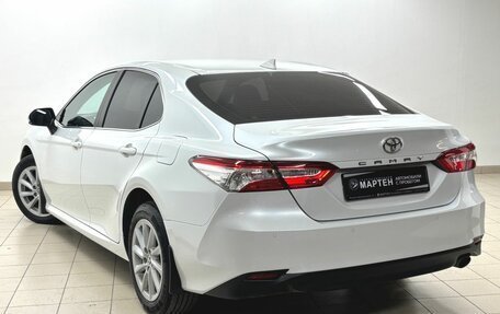 Toyota Camry, 2022 год, 3 499 000 рублей, 6 фотография