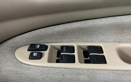 Toyota Vista V30, 2002 год, 550 000 рублей, 12 фотография