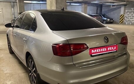 Volkswagen Jetta VI, 2018 год, 1 800 000 рублей, 2 фотография
