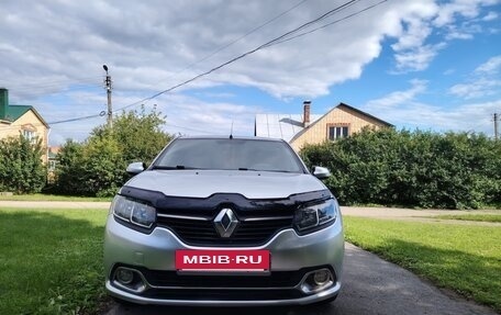 Renault Logan II, 2016 год, 890 000 рублей, 2 фотография