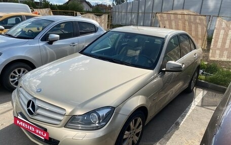 Mercedes-Benz C-Класс, 2011 год, 2 100 000 рублей, 4 фотография