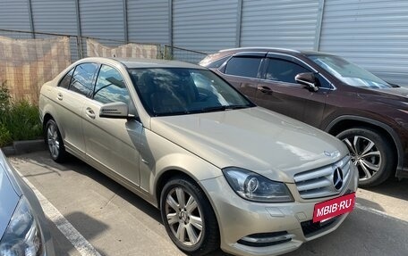 Mercedes-Benz C-Класс, 2011 год, 2 100 000 рублей, 3 фотография