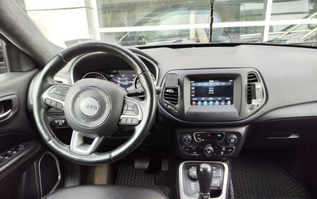Jeep Compass II, 2019 год, 3 000 000 рублей, 6 фотография