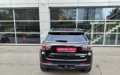 Jeep Compass II, 2019 год, 3 000 000 рублей, 13 фотография