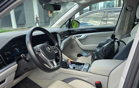 Volkswagen Touareg III, 2019 год, 5 250 000 рублей, 10 фотография