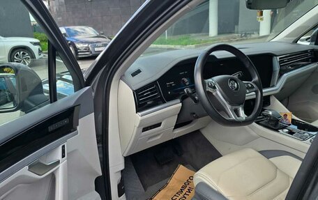 Volkswagen Touareg III, 2019 год, 5 250 000 рублей, 9 фотография