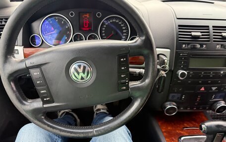 Volkswagen Touareg III, 2005 год, 700 000 рублей, 17 фотография