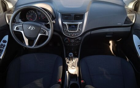 Hyundai Solaris II рестайлинг, 2016 год, 1 075 000 рублей, 15 фотография