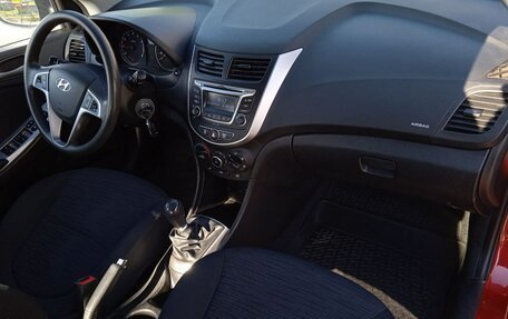 Hyundai Solaris II рестайлинг, 2016 год, 1 075 000 рублей, 16 фотография