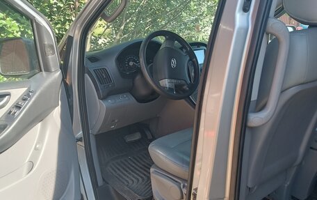 Hyundai Grand Starex Grand Starex I рестайлинг 2, 2014 год, 1 699 000 рублей, 5 фотография